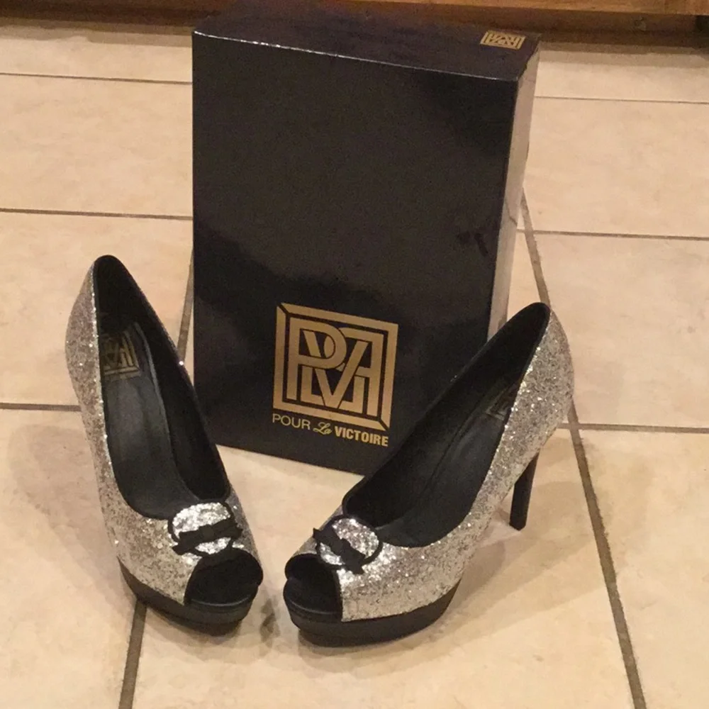 🎊👠HP Pour La Victoire Sky High Silver Heels